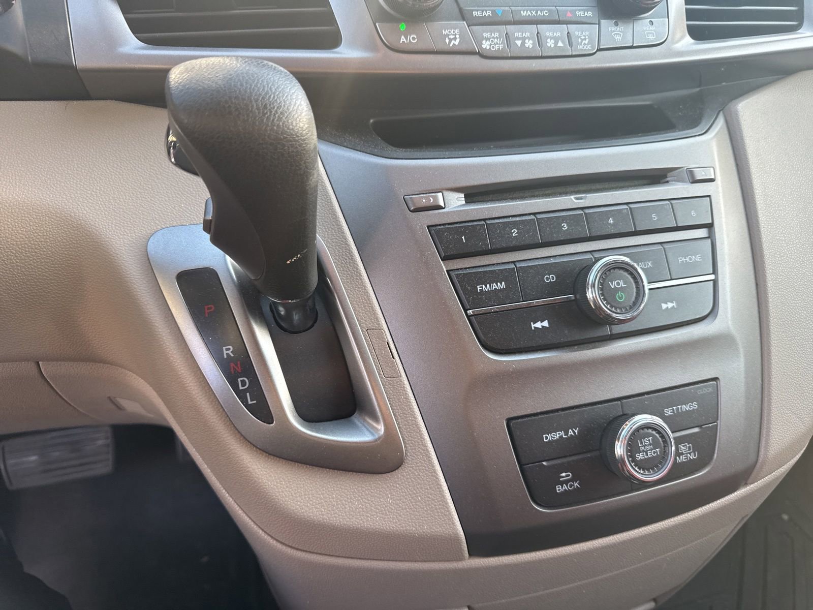 Used 2015 Honda Odyssey LX image 11