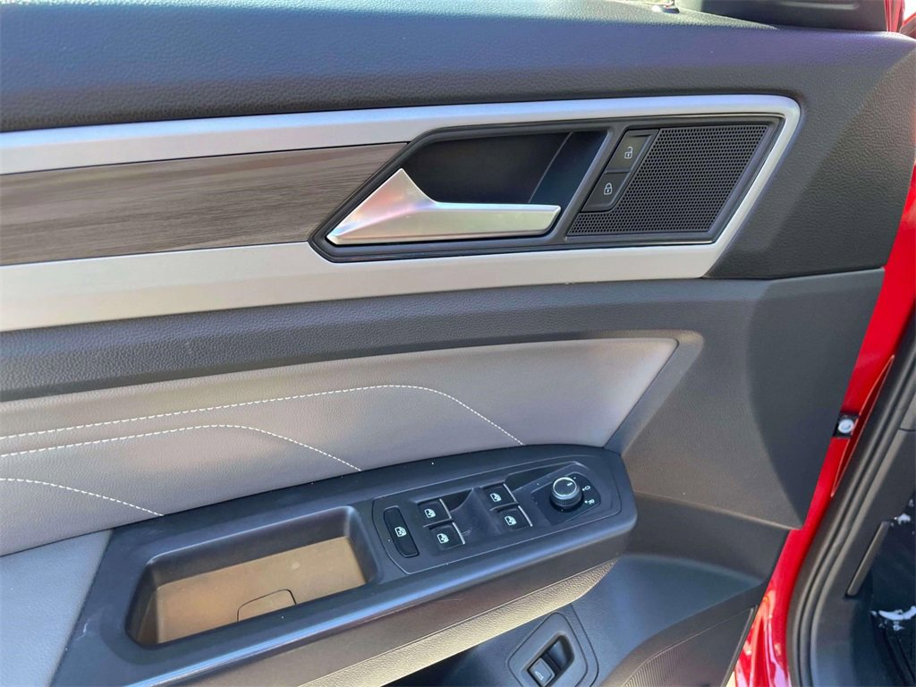 Used 2022 Volkswagen Atlas SEL image 18