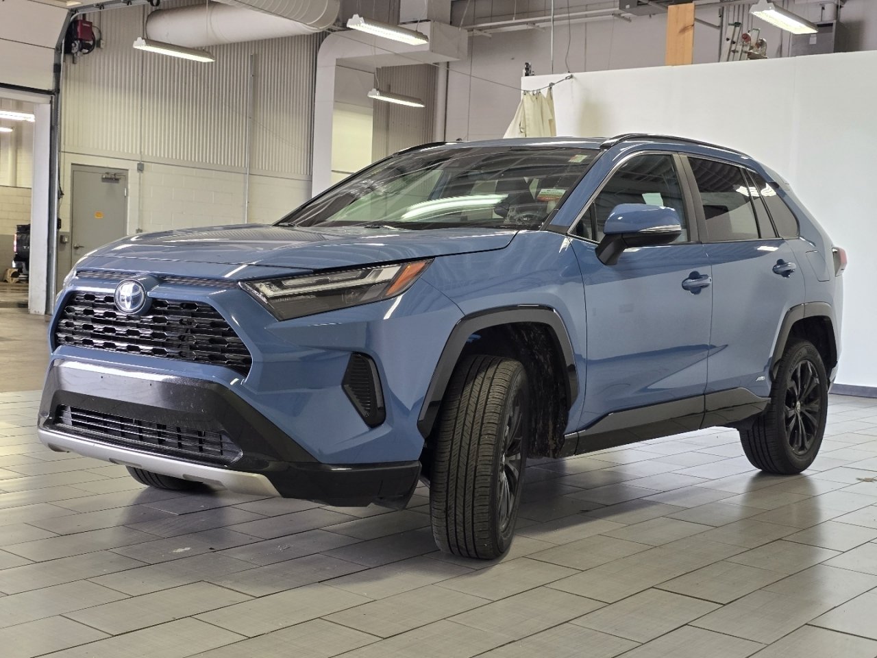 Certified 2024 Toyota RAV4 SE AWD/4WD image 10