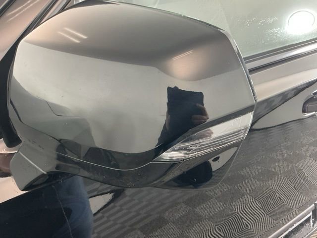 Used 2021 GMC Yukon XL Denali image 10