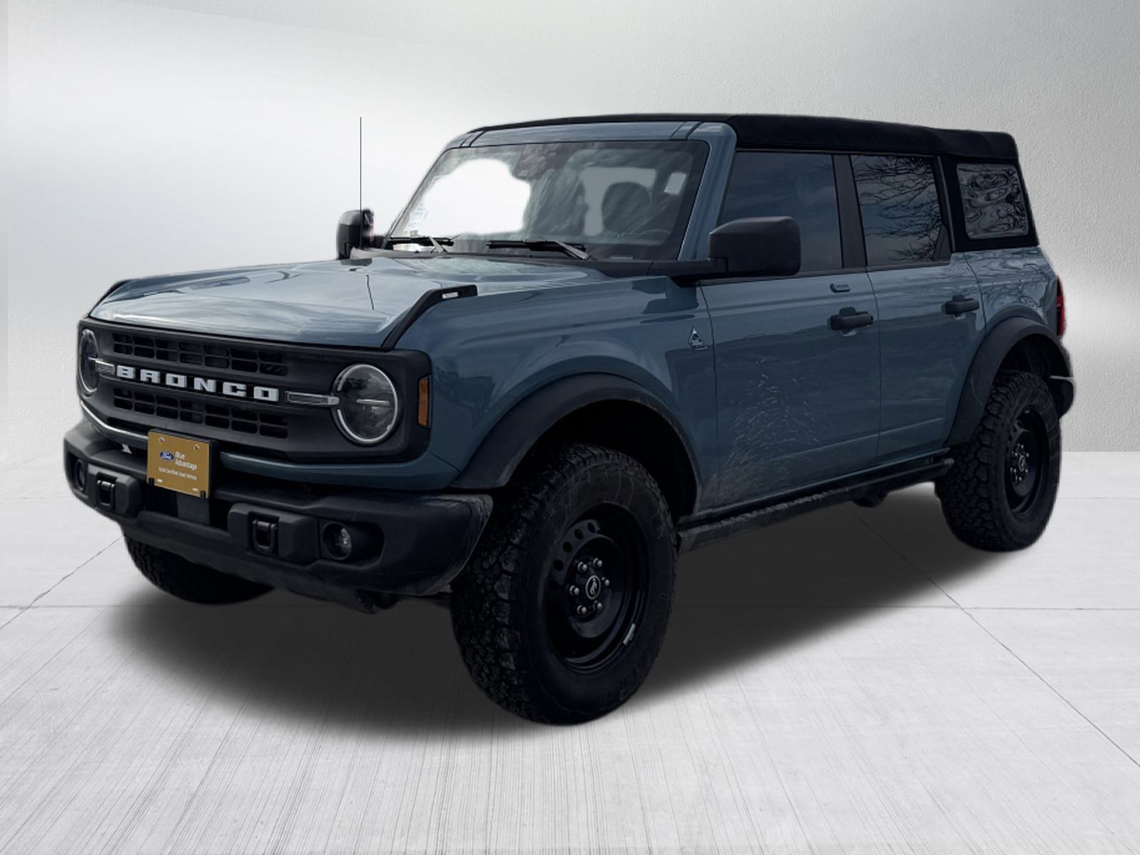 Certified 2023 Ford Bronco Black Diamond image 3