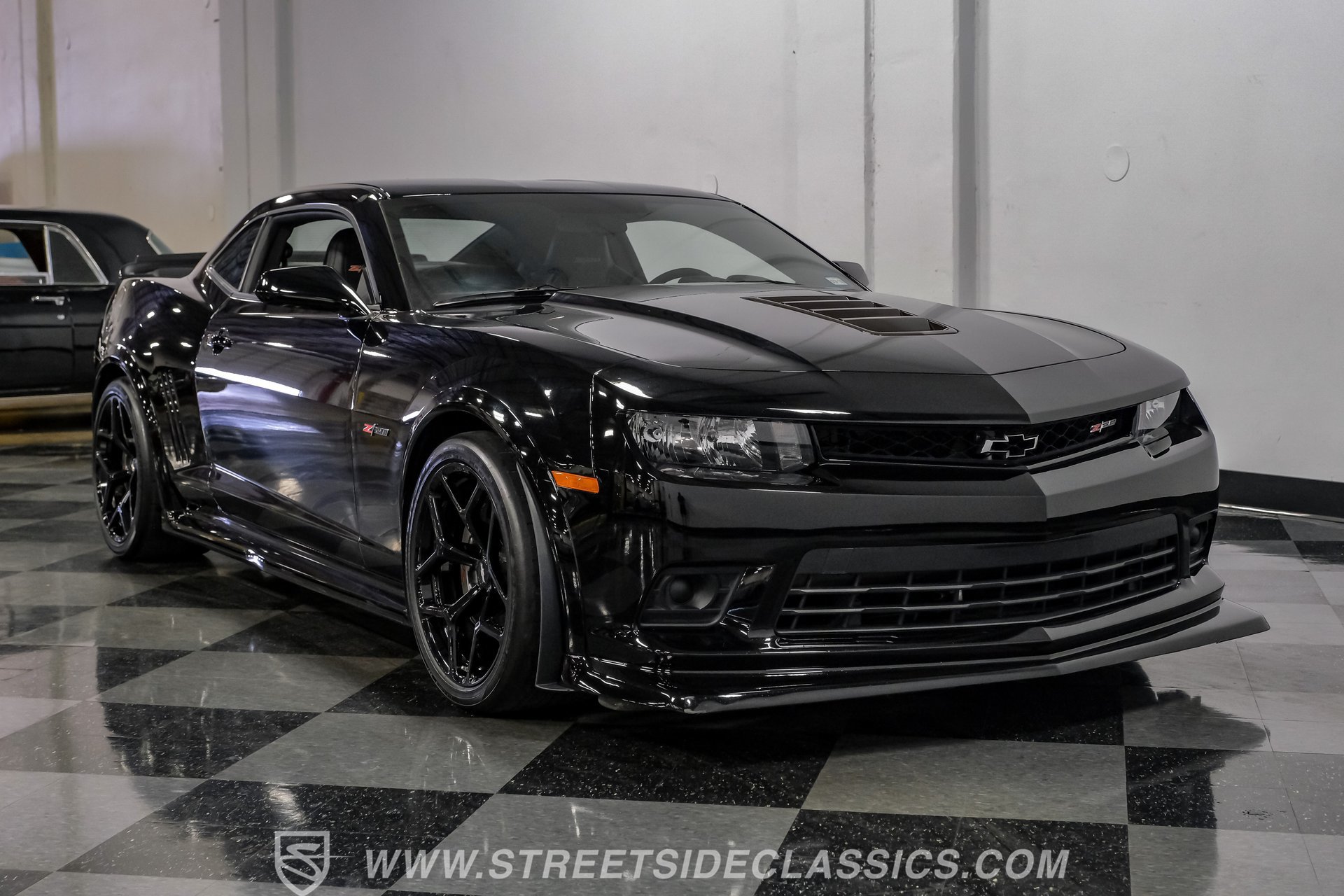 Used 2015 Chevrolet Camaro Z/28 RWD image 17