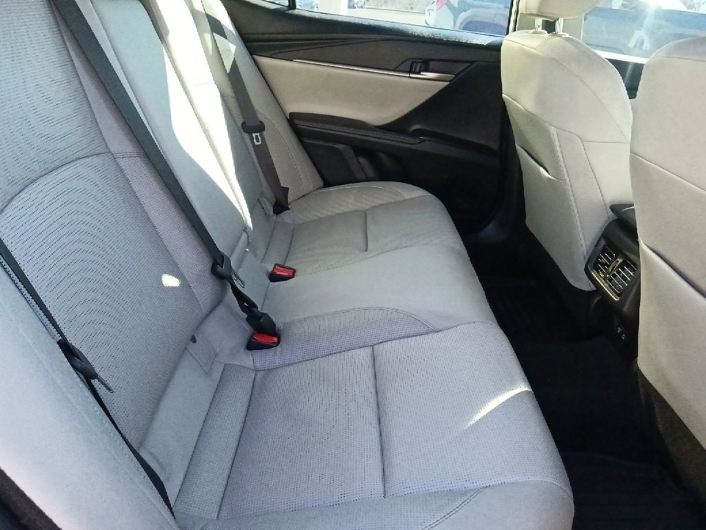 Used 2025 Toyota Camry XSE image 30