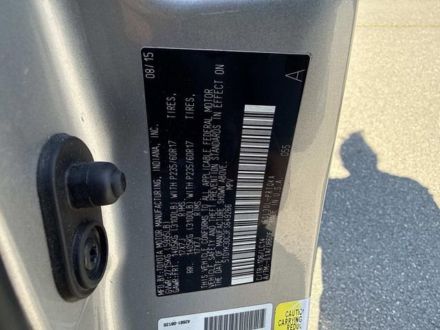 Used 2015 Toyota Sienna XLE Premium FWD image 28