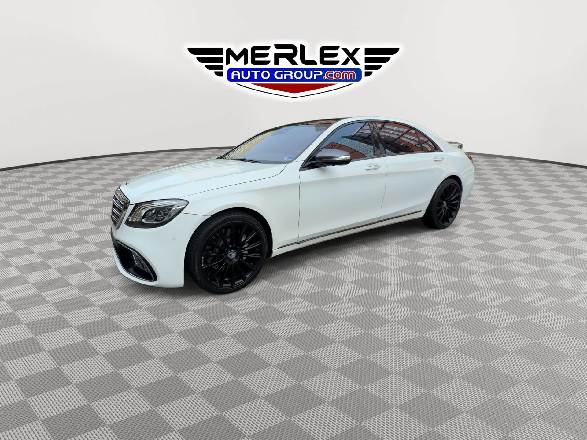 Used 2016 Mercedes-Benz S 550 4MATIC Sedan w/ Premium Package image 4