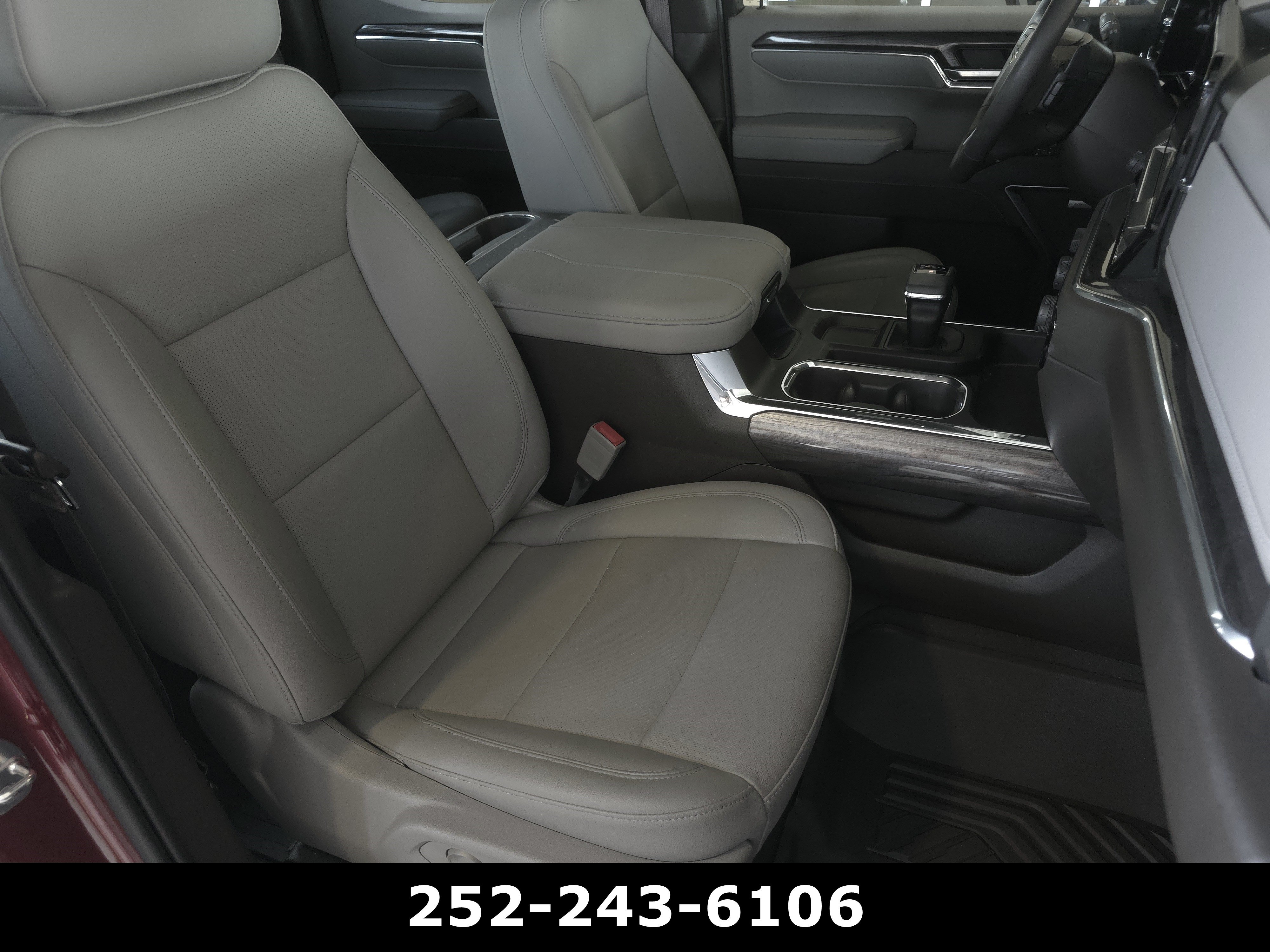 Used 2023 Chevrolet Silverado 1500 LTZ w/ LTZ Premium Package AWD/4WD image 35