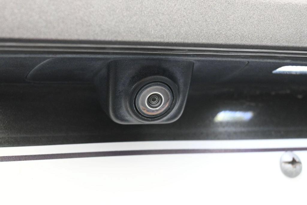 Used 2021 Chevrolet Tahoe RST AWD/4WD image 16