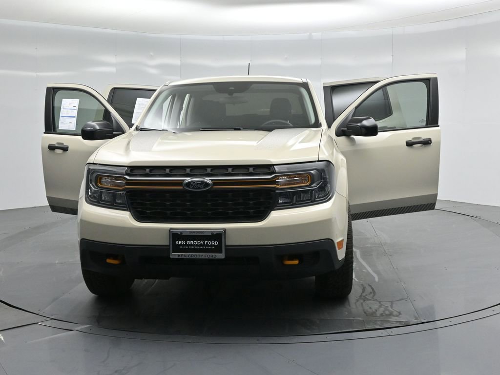 Certified 2024 Ford Maverick Tremor w/ Tremor Off-Road Package image 32