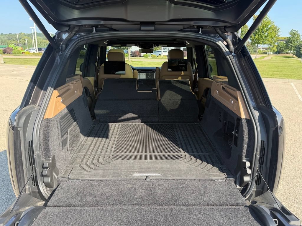 Used 2023 Land Rover Range Rover Autobiography AWD/4WD image 27