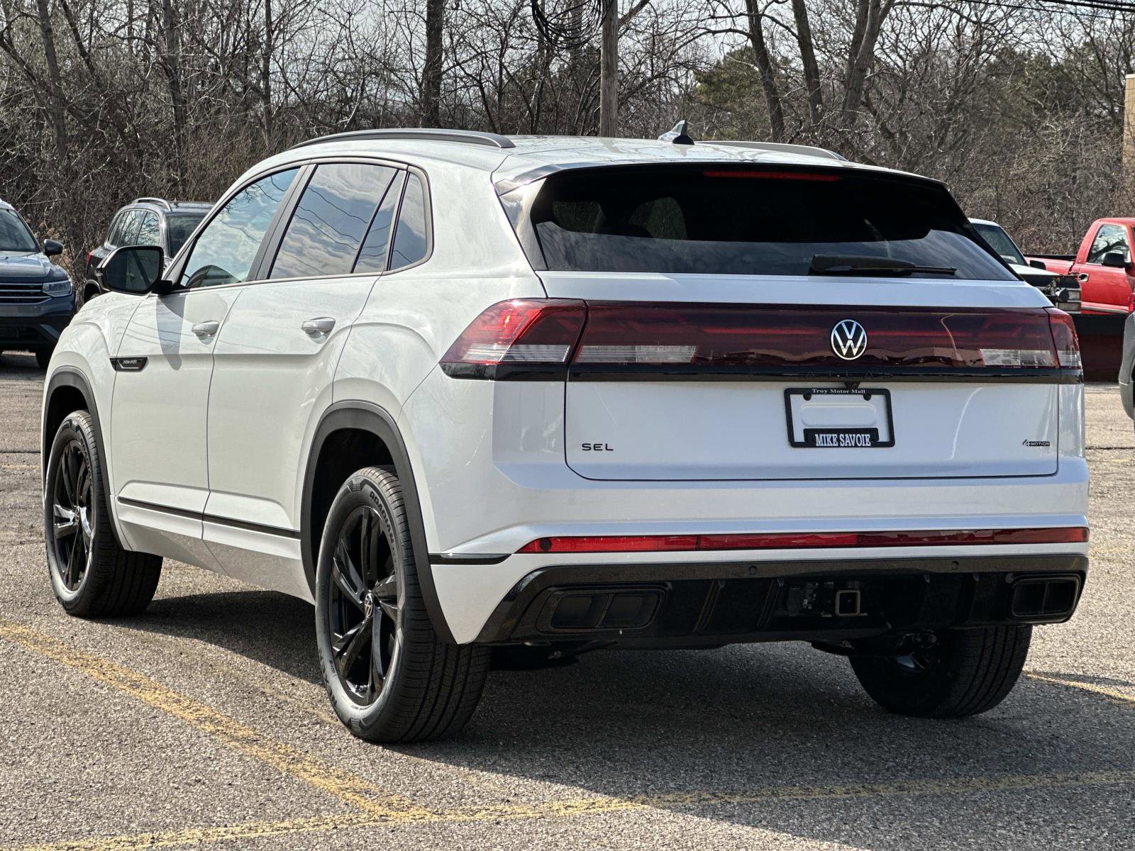 New 2026 Volkswagen Atlas Cross Sport SEL R-Line image 4