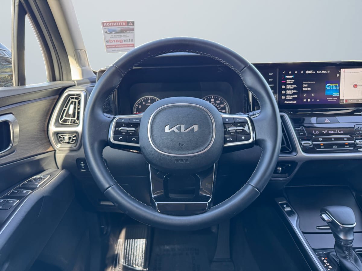 Used 2023 Kia Sorento X-Line EX image 9