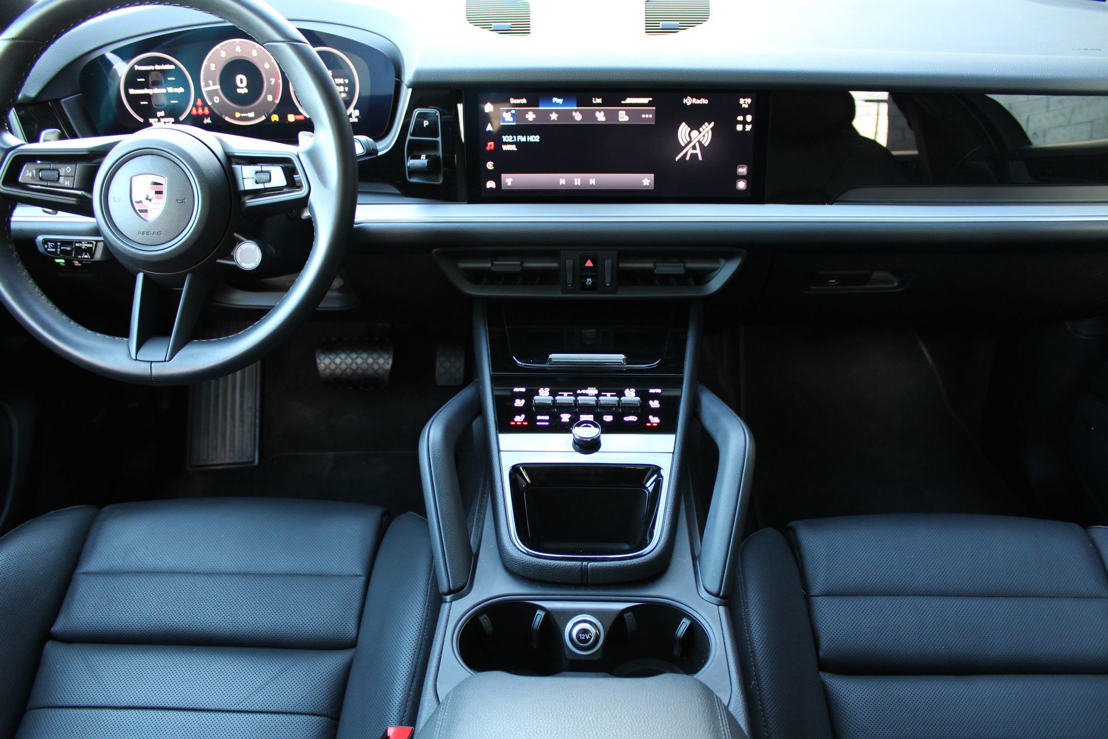 Certified 2024 Porsche Cayenne image 23