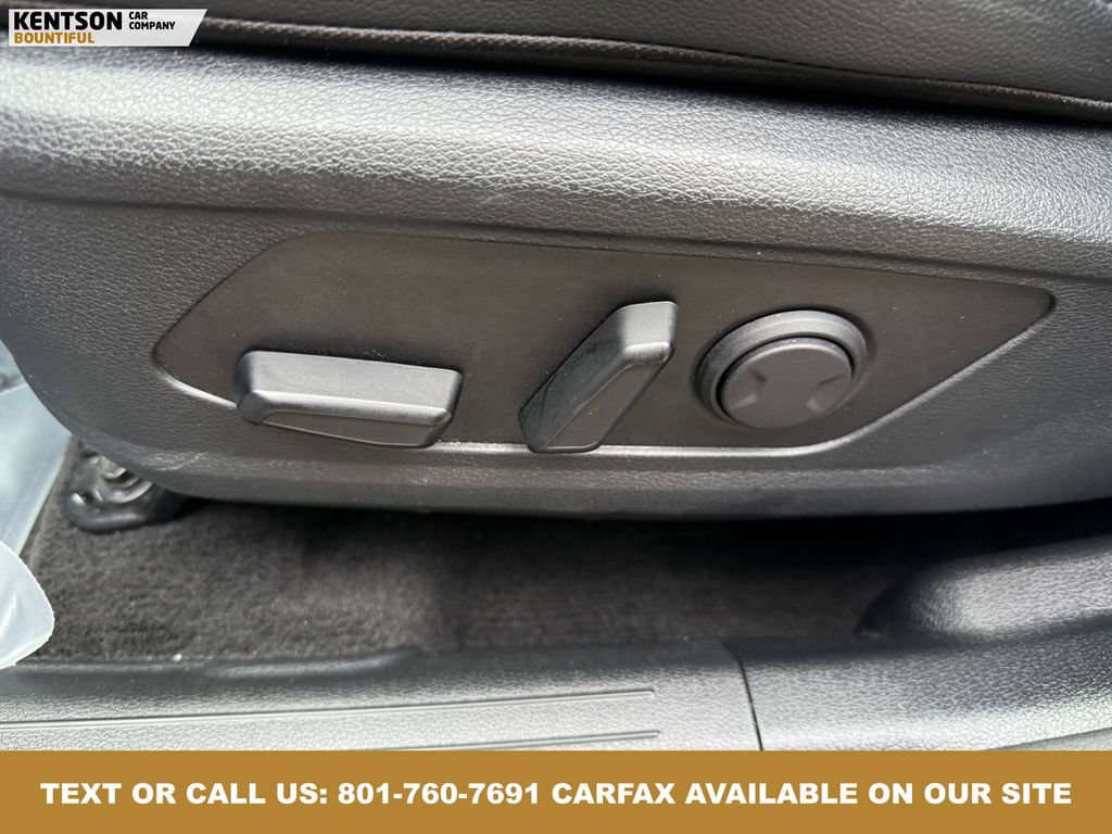 Used 2025 Kia Sportage EX image 31