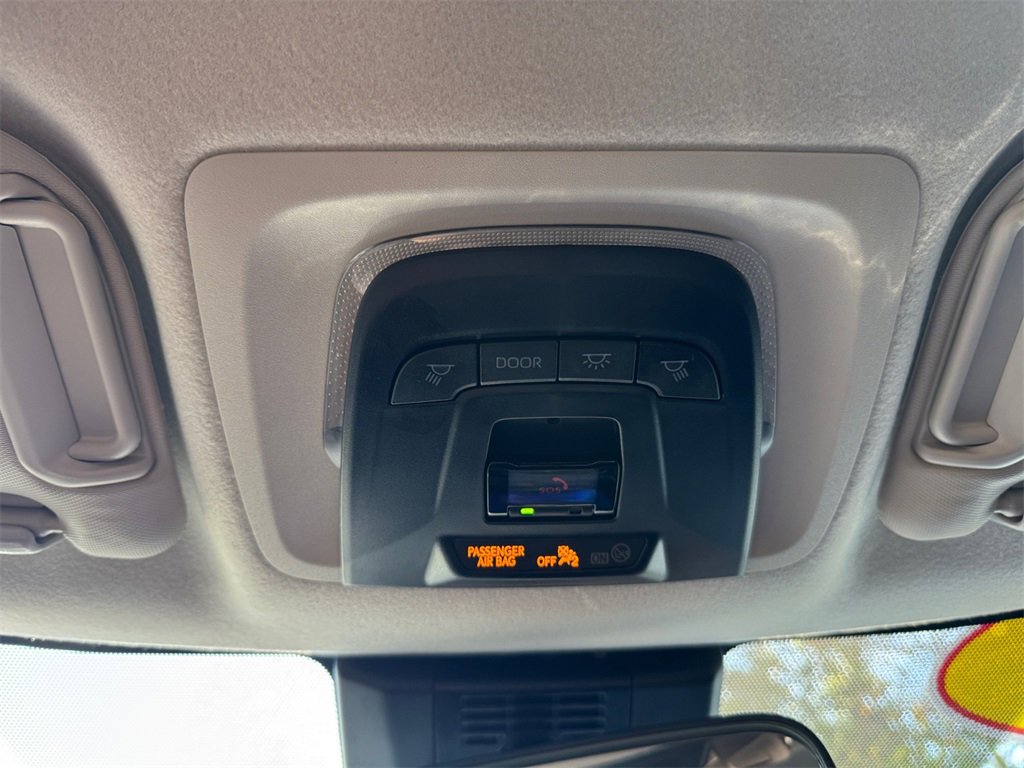 Used 2025 Toyota Corolla LE image 26