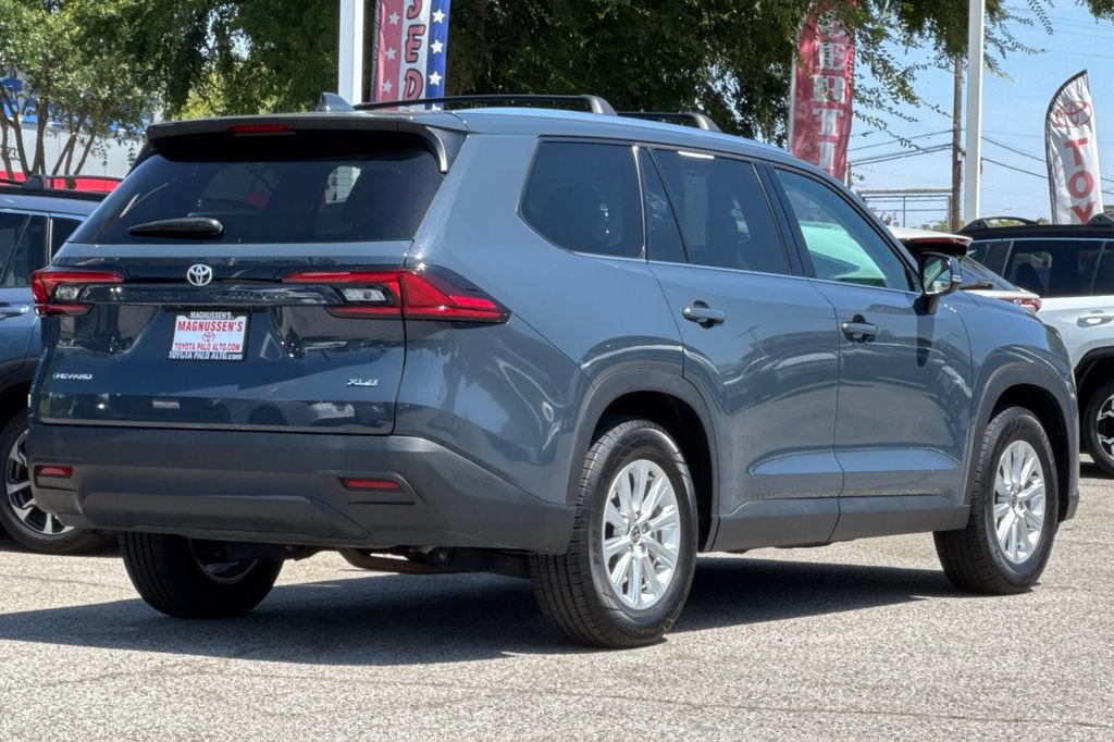 Certified 2025 Toyota Grand Highlander AWD Hybrid image 3