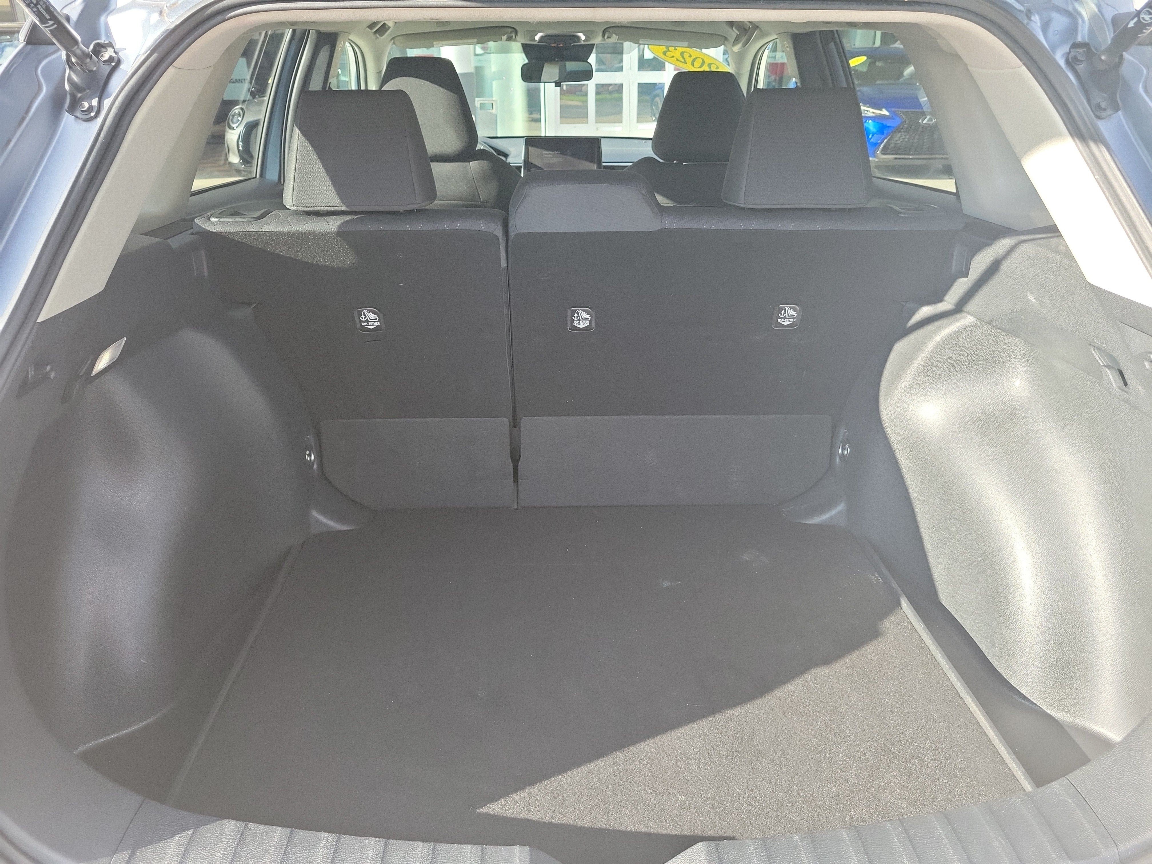 Used 2023 Toyota Corolla Cross LE FWD image 11