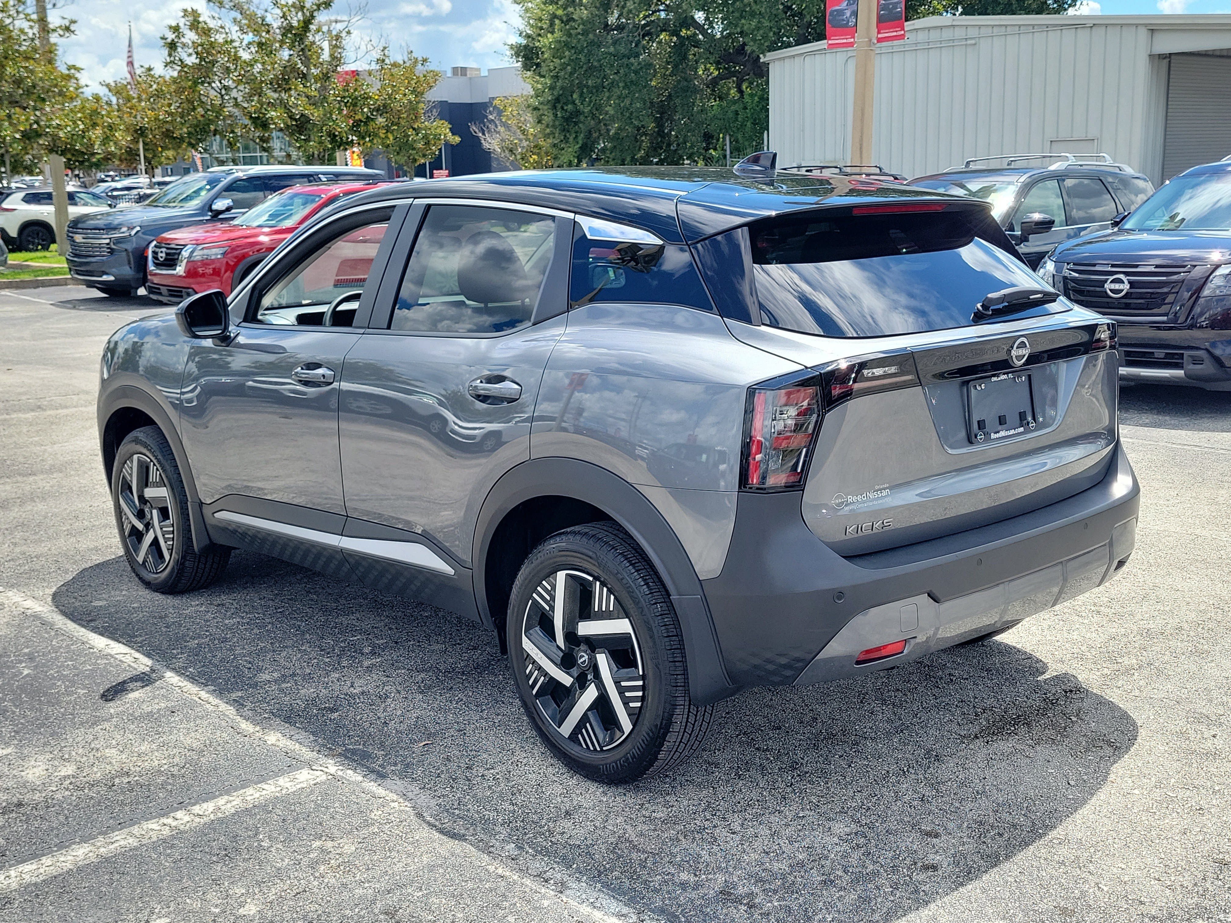 Certified 2025 Nissan Kicks SV FWD image 7