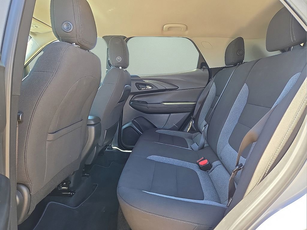 Used 2025 Chevrolet TrailBlazer LT FWD image 15