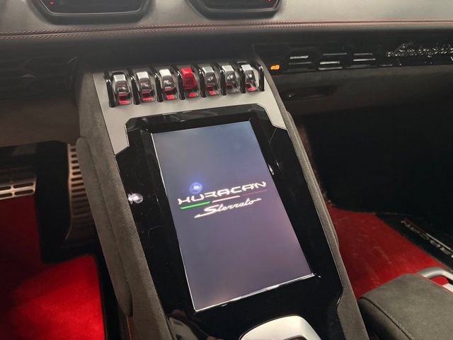 Used 2024 Lamborghini Huracan Sterrato AWD/4WD image 28