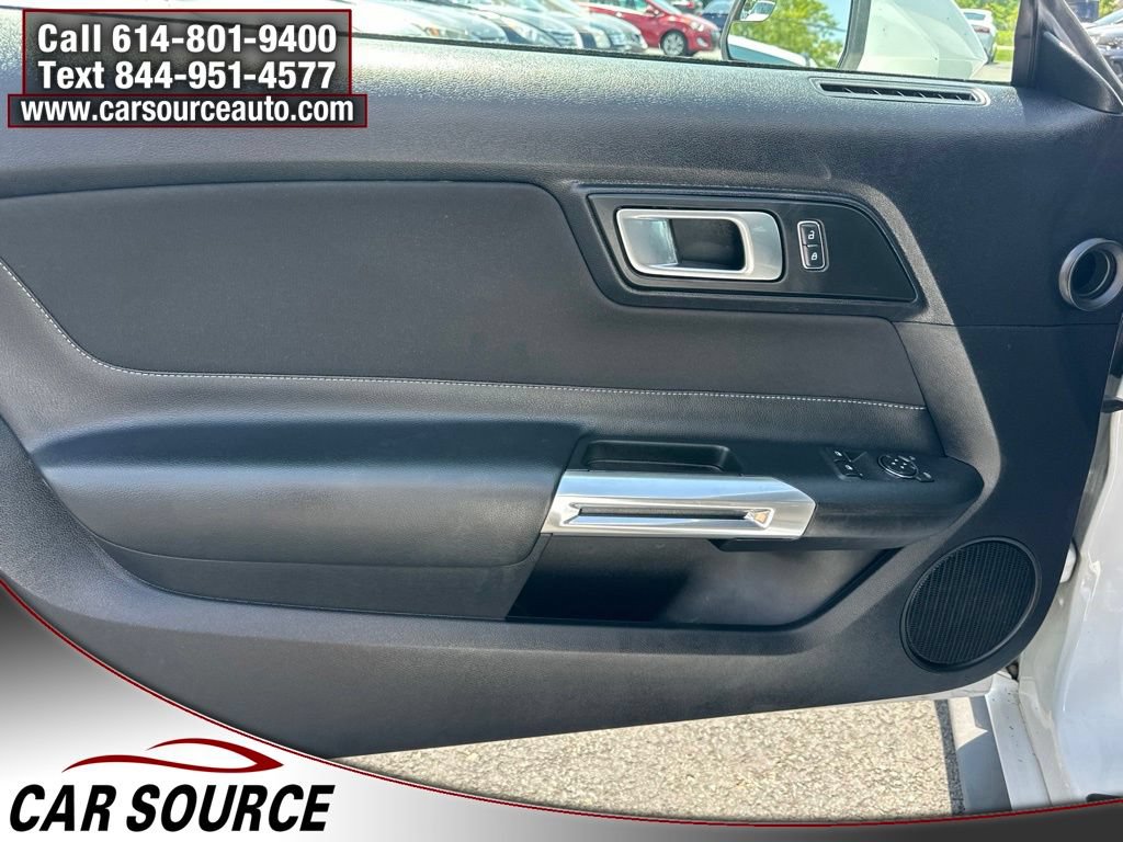 Used 2018 Ford Mustang Coupe RWD image 12