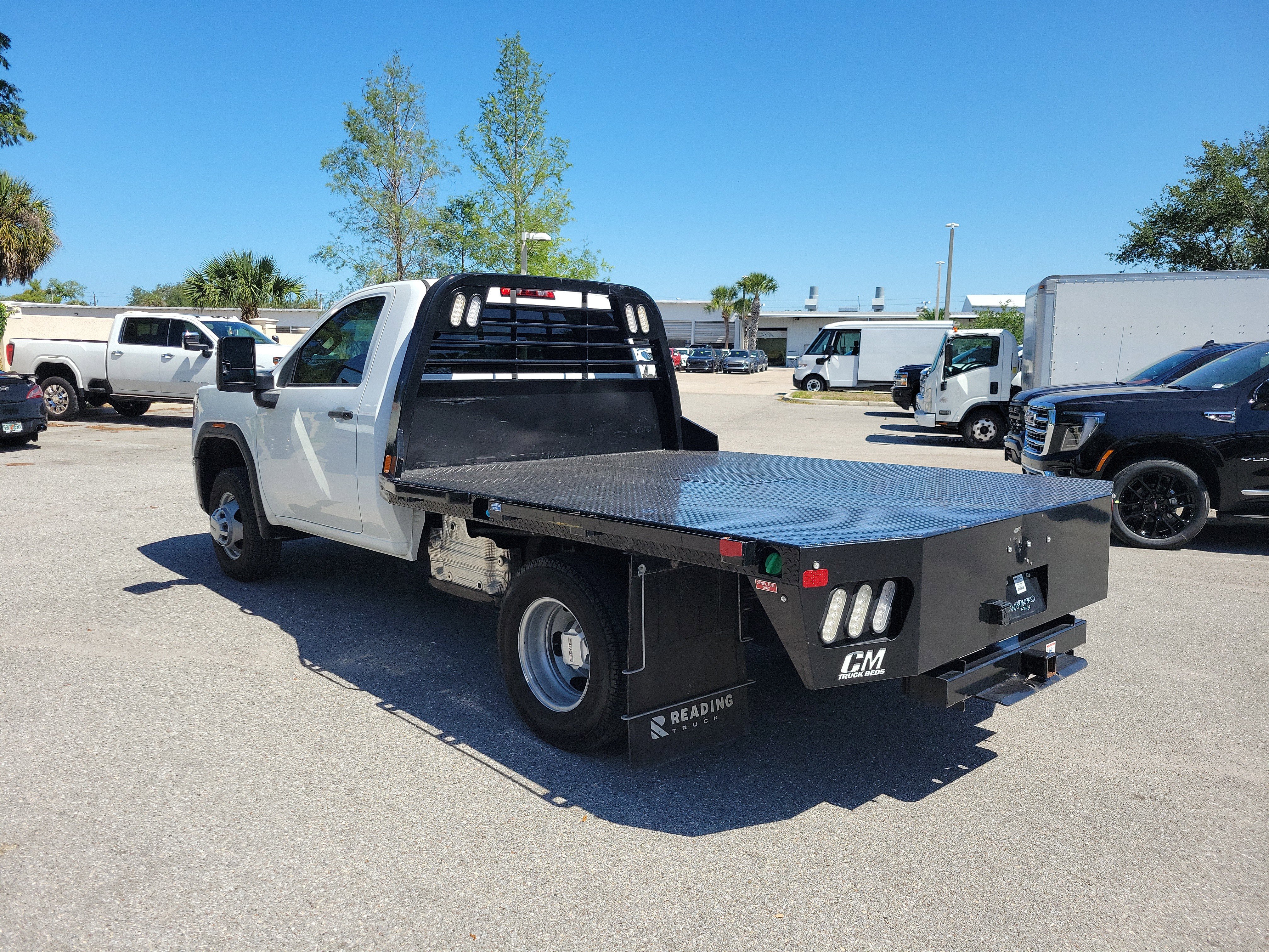 Certified 2024 GMC Sierra 3500 Pro w/ Convenience Package AWD/4WD image 6