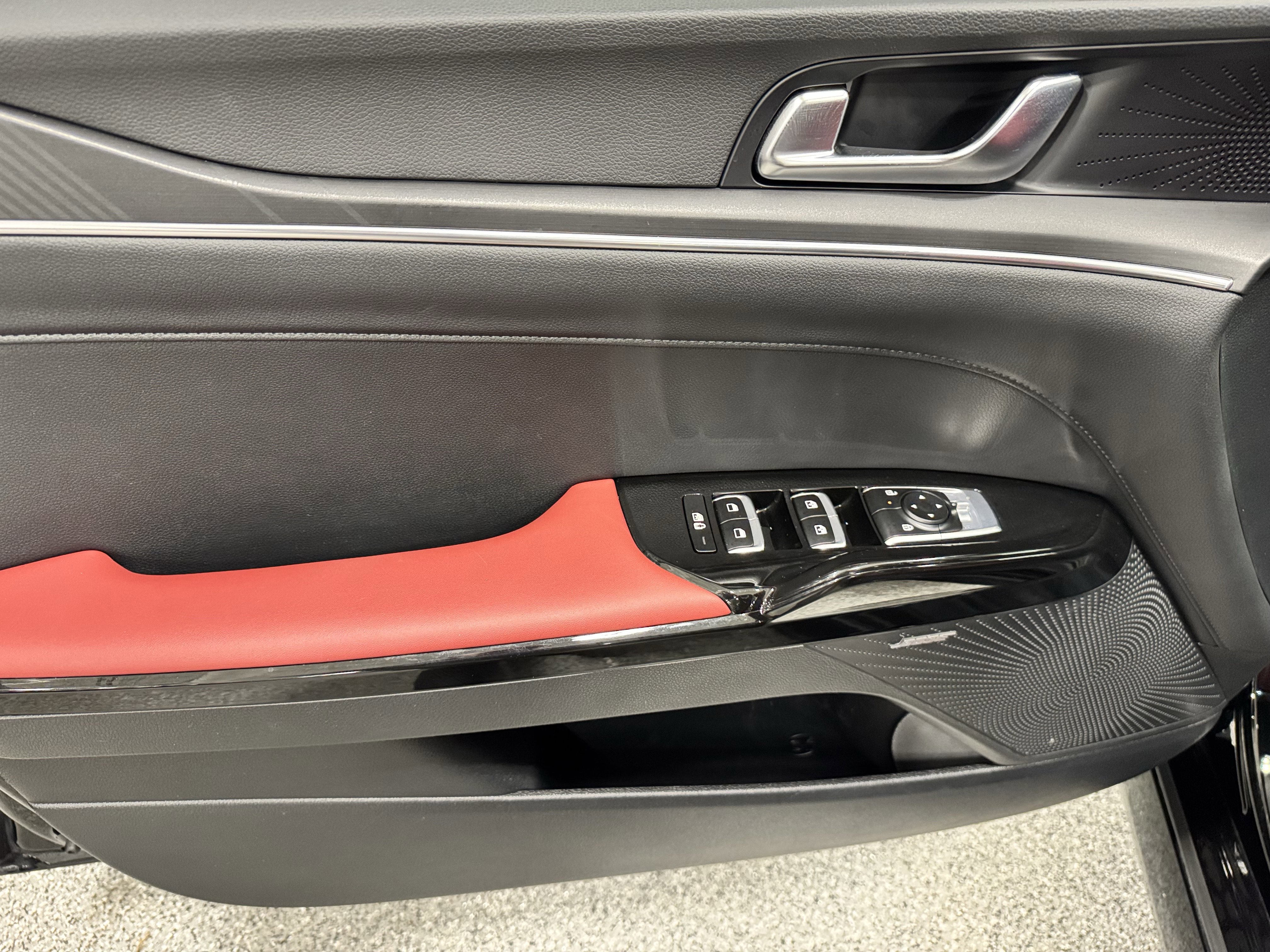 Used 2025 Kia K5 GT-Line w/ GT-Line Premium Package image 22