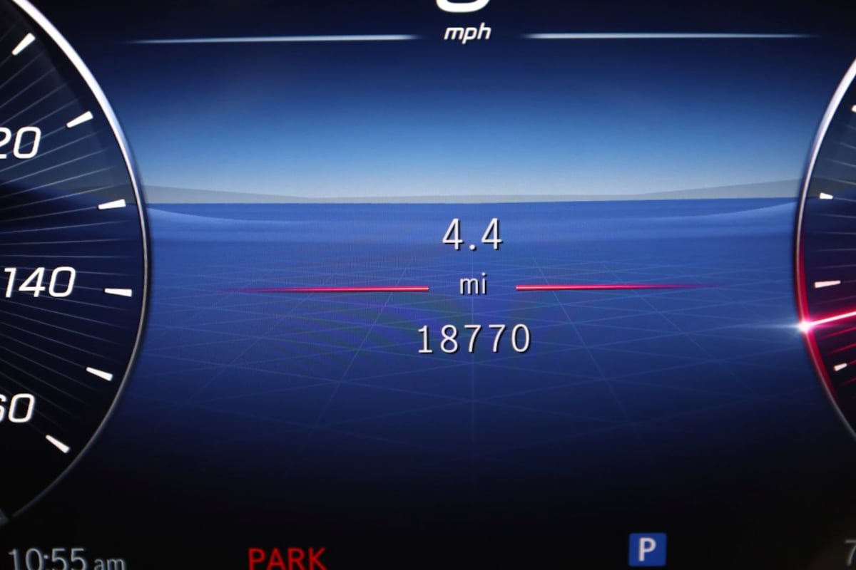 Used 2023 Mercedes-Benz GLC 300 4MATIC w/ Pinnacle Trim Package image 37