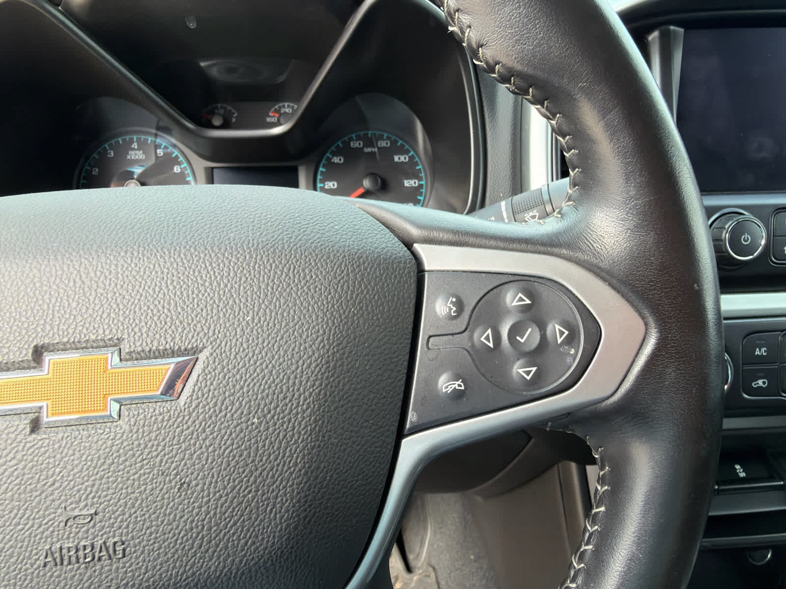 Used 2021 Chevrolet Colorado LT w/ LT Convenience Package AWD/4WD image 31