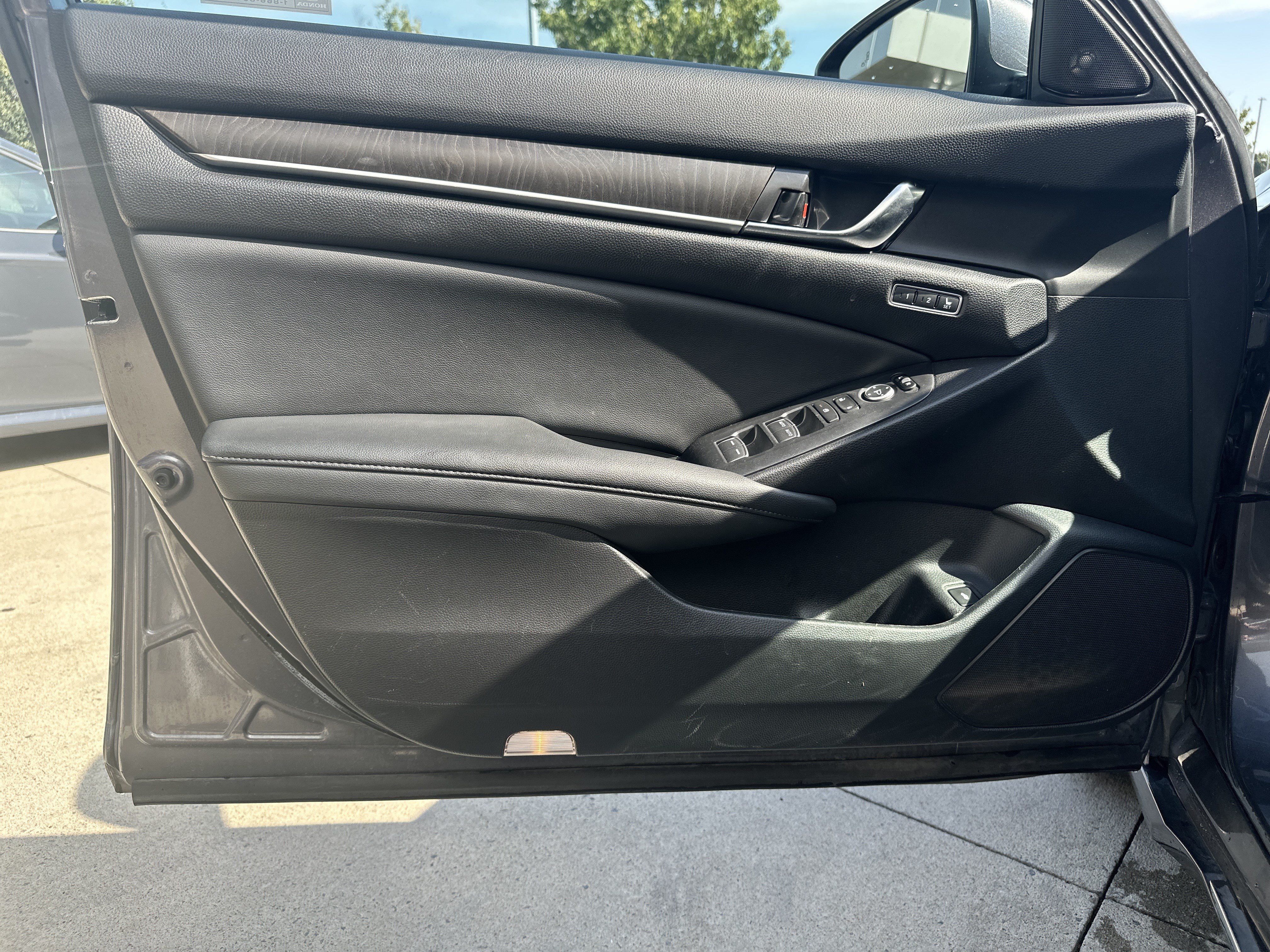Used 2021 Honda Accord EX-L image 13
