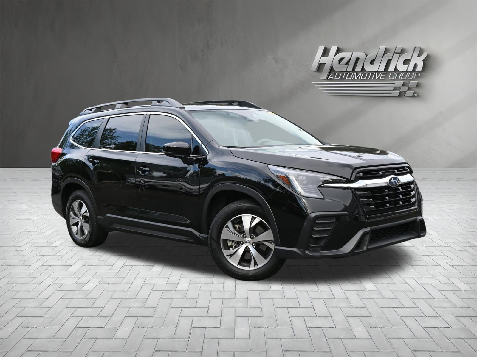 Used 2024 Subaru Ascent Premium w/ Convenience Package AWD/4WD image 2