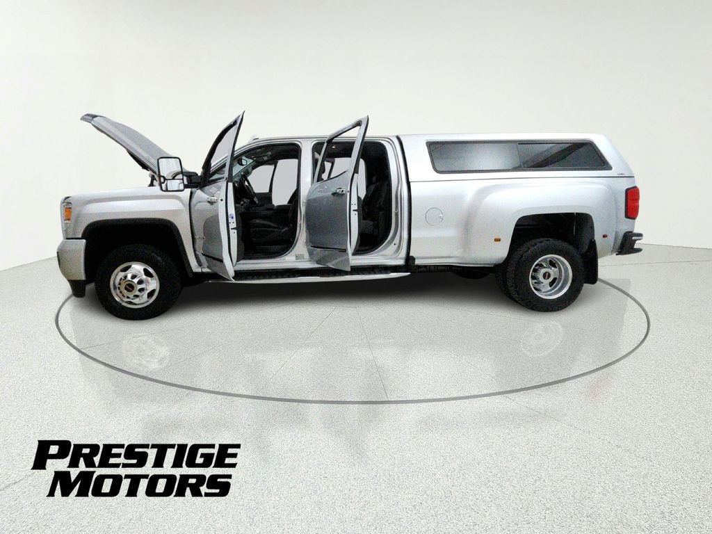 Used 2019 GMC Sierra 3500 Denali AWD/4WD image 11