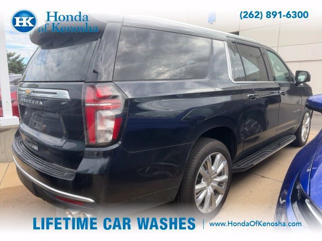 Used 2022 Chevrolet Suburban High Country AWD/4WD image 2