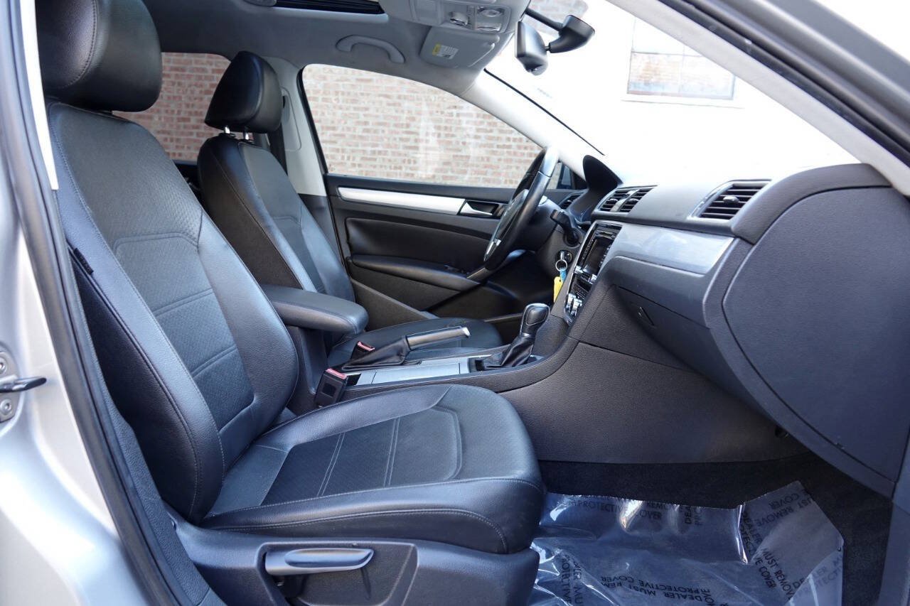 Used 2012 Volkswagen Passat TDI SE FWD image 64