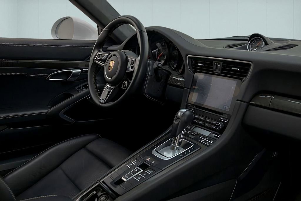 Used 2019 Porsche 911 Turbo S image 30