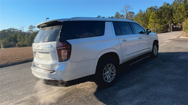 Used 2022 Chevrolet Suburban LT image 10
