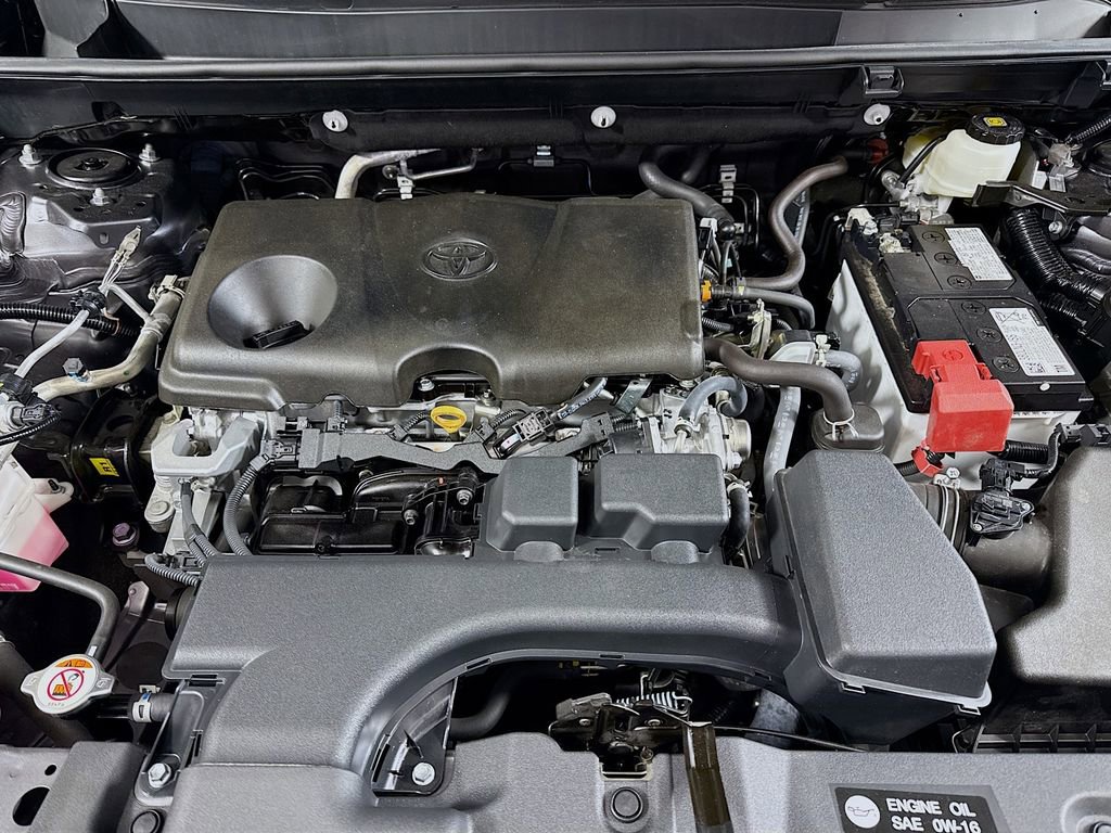 Used 2024 Toyota RAV4 LE FWD image 28