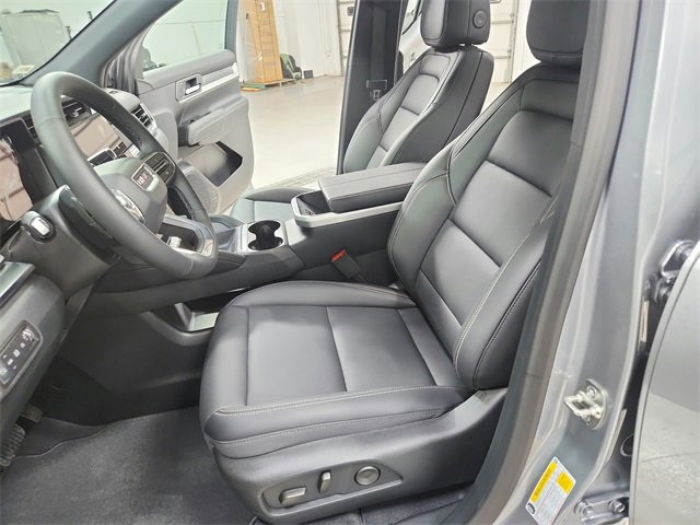 New 2026 GMC Terrain Elevation w/ Elevation Premium Package image 19