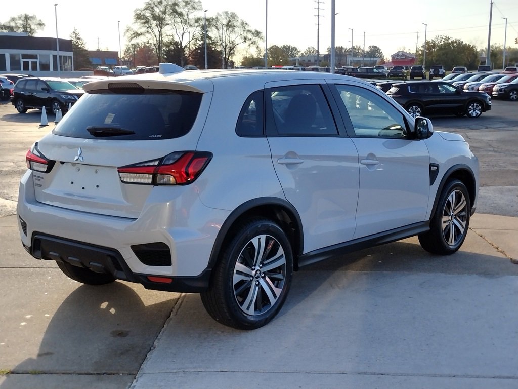 New 2025 Mitsubishi Outlander Sport ES image 14