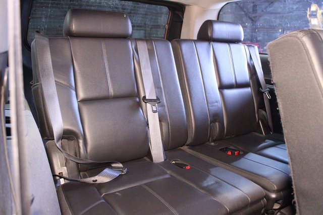 Used 2010 Chevrolet Suburban 2500 LT image 17