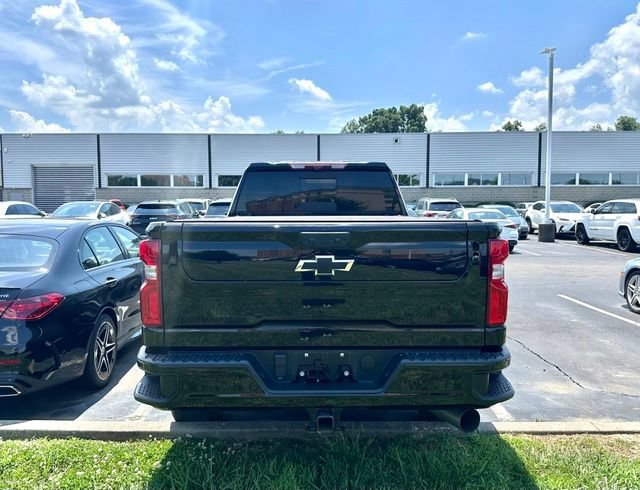 Used 2024 Chevrolet Silverado 3500 High Country w/ Technology Package AWD/4WD image 8