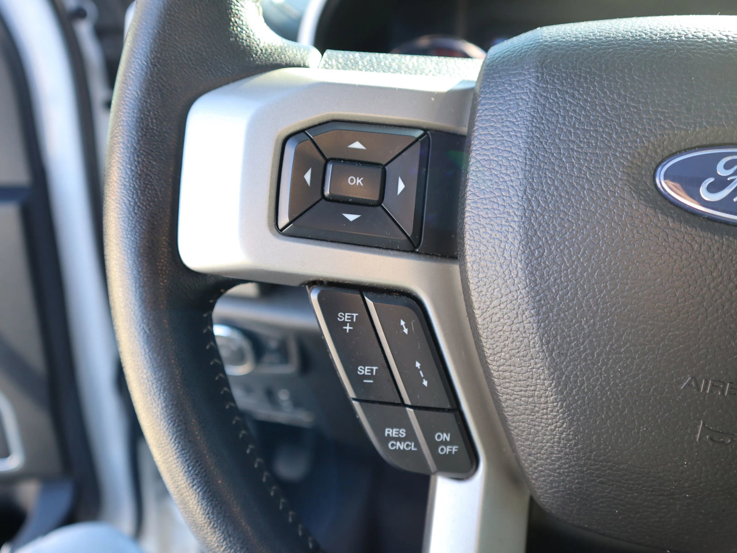 Used 2020 Ford F350 Lariat w/ Lariat Ultimate Package image 21