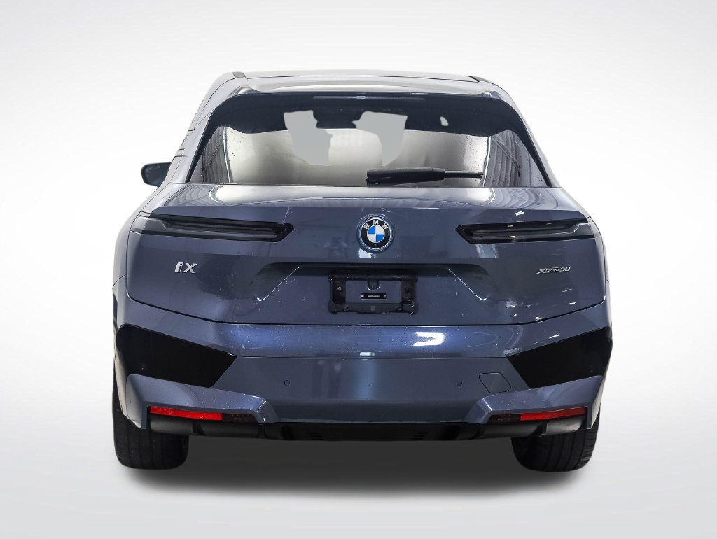 Certified 2024 BMW iX xDrive50 w/ Premium Package AWD/4WD image 4