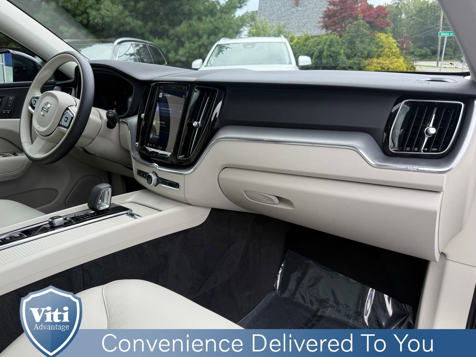 Certified 2024 Volvo XC60 B5 Core w/ Protection Package Premier image 30