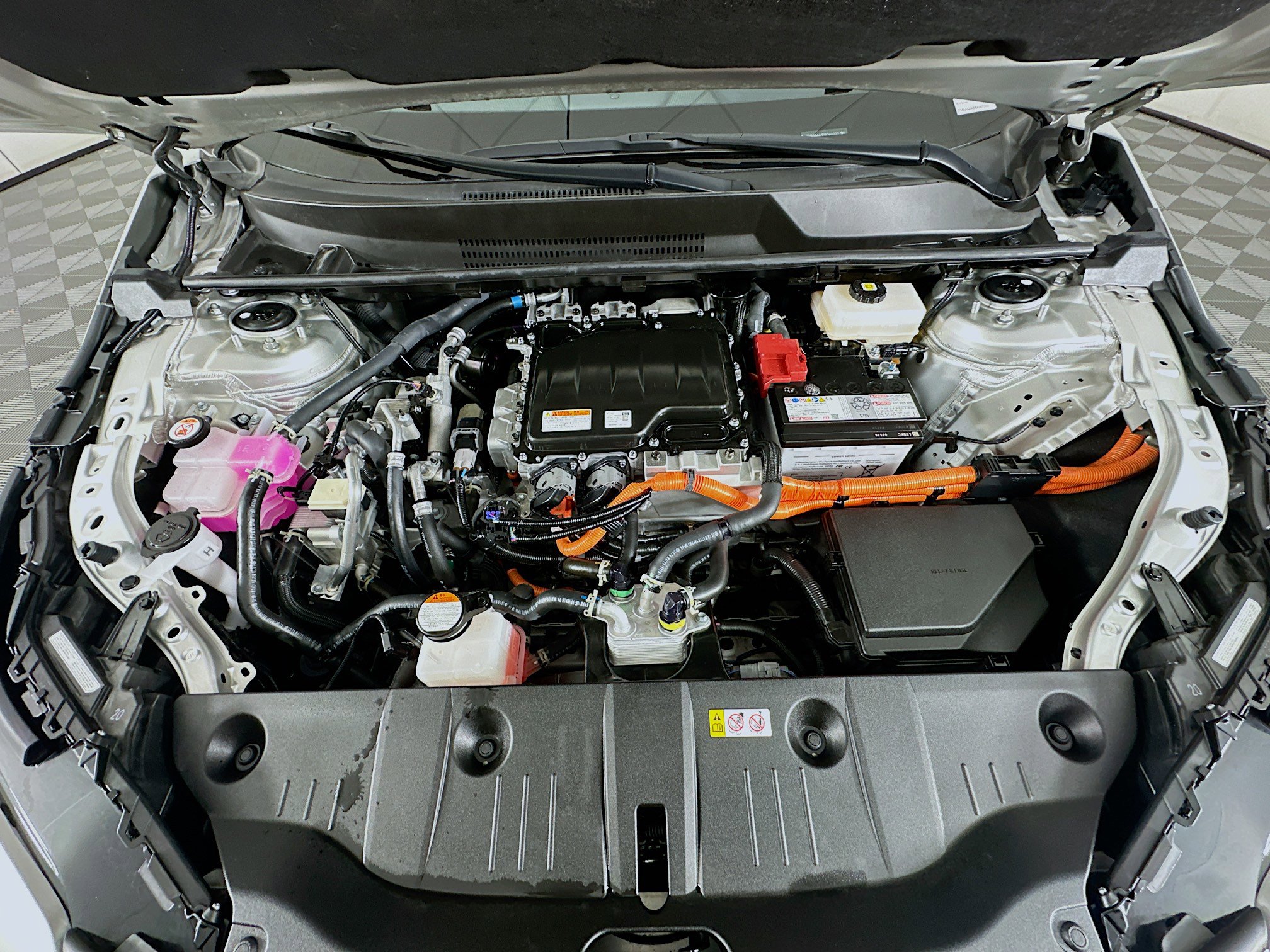 Used 2024 Toyota bZ4X XLE w/ Weather Package FWD image 35