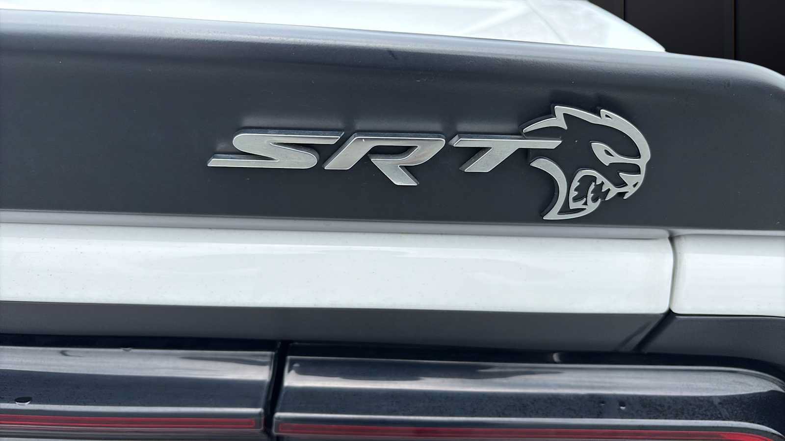 Used 2018 Dodge Challenger SRT Hellcat RWD image 13