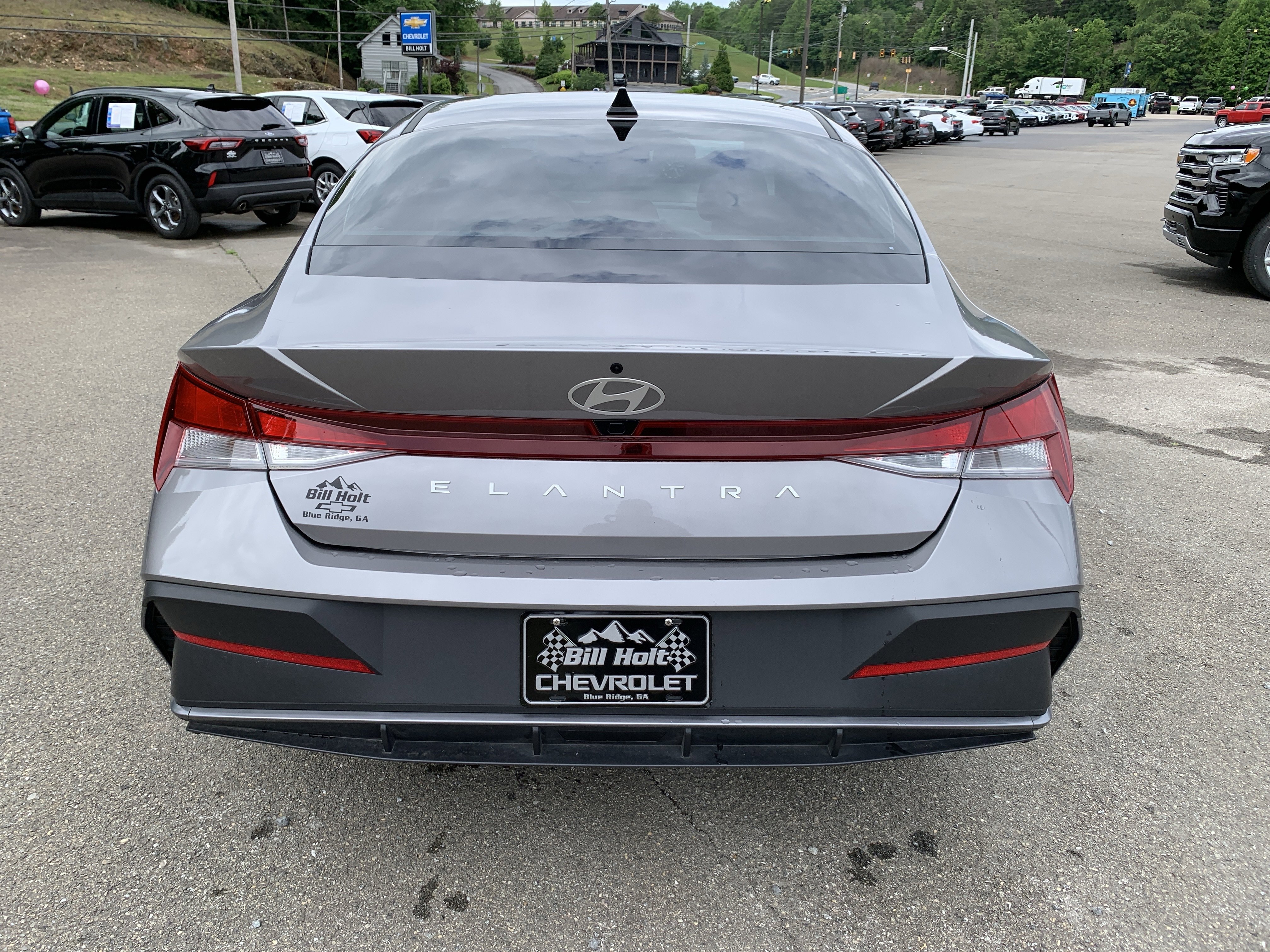 Used 2024 Hyundai Elantra SEL FWD image 3