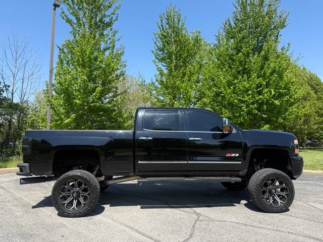 Used 2016 Chevrolet Silverado 2500 LTZ w/ Duramax Plus Package AWD/4WD image 2