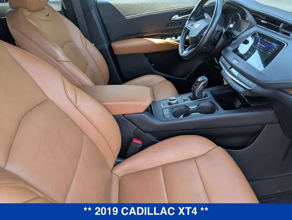 Used 2019 Cadillac XT4 Premium Luxury AWD/4WD image 34