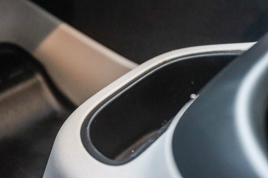 Used 2024 Chrysler Pacifica Select image 36