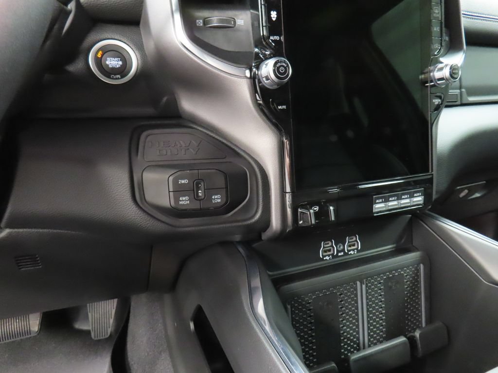 Used 2026 RAM 2500 Laramie AWD/4WD image 60
